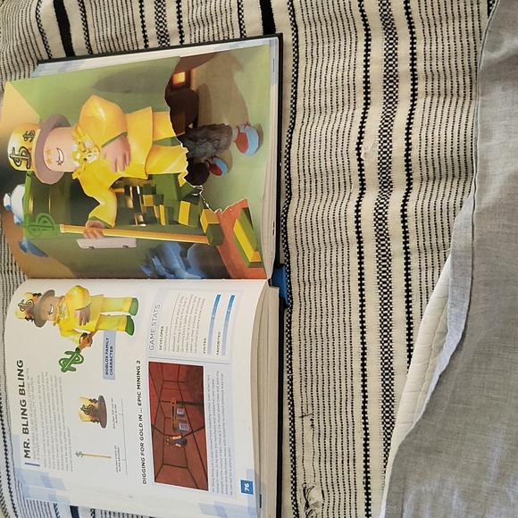 ROBLOX CHARACTER ENCYCLOPEDIA - Picture 3 of 8